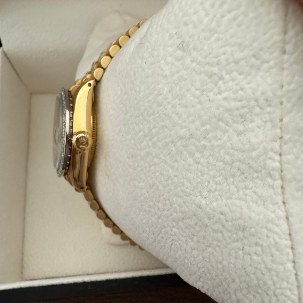 18k Ladies Day-Just Presidential