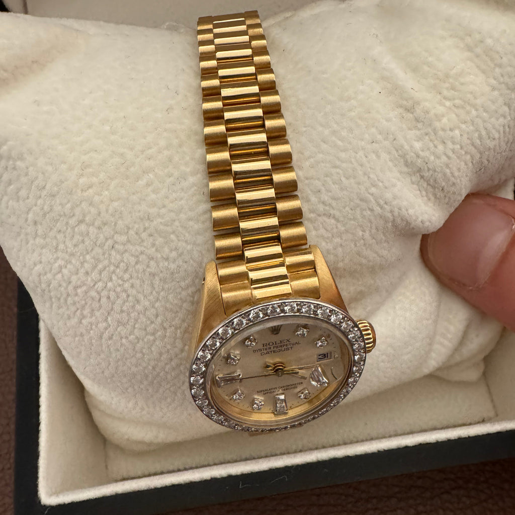 18k Ladies Day-Just Presidential