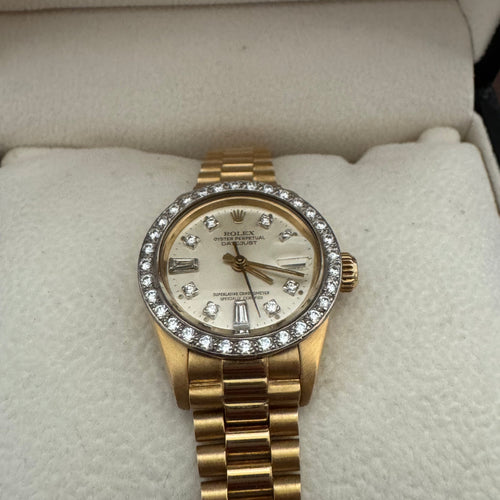 18k Ladies Day-Just Presidential